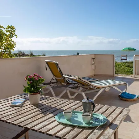 Ferienhaus Terrazza Montalbano Punta Secca