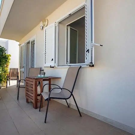 Terrazza Montalbano Ferienhaus *